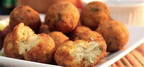Bolinhos de Bacalhau crocantes